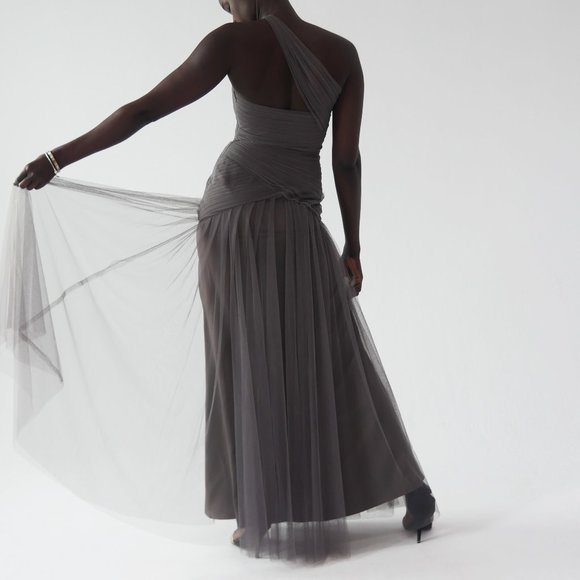 New! Monique Lhuillier – One-Shoulder Tulle Gown - Picture 3 of 3